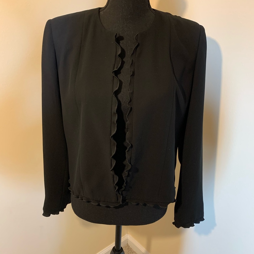 Simple, Elegant, Chic - Black Blazer Jacket - image 4